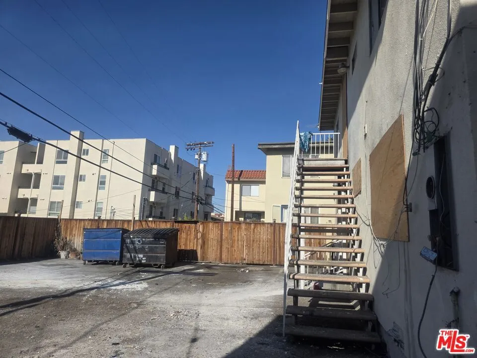 427 S Gramercy Place, Los Angeles, California 90020 home-pic-6